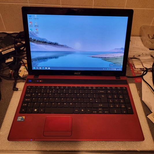 Acer Aspire 5742z Pentium P6200 / 3GB Ram / 500GB HDD - Windows 10