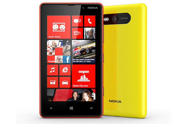 Microsoft Lumia 820  8Gb / 1Gb Ram / 8Mp / 1650 mAh